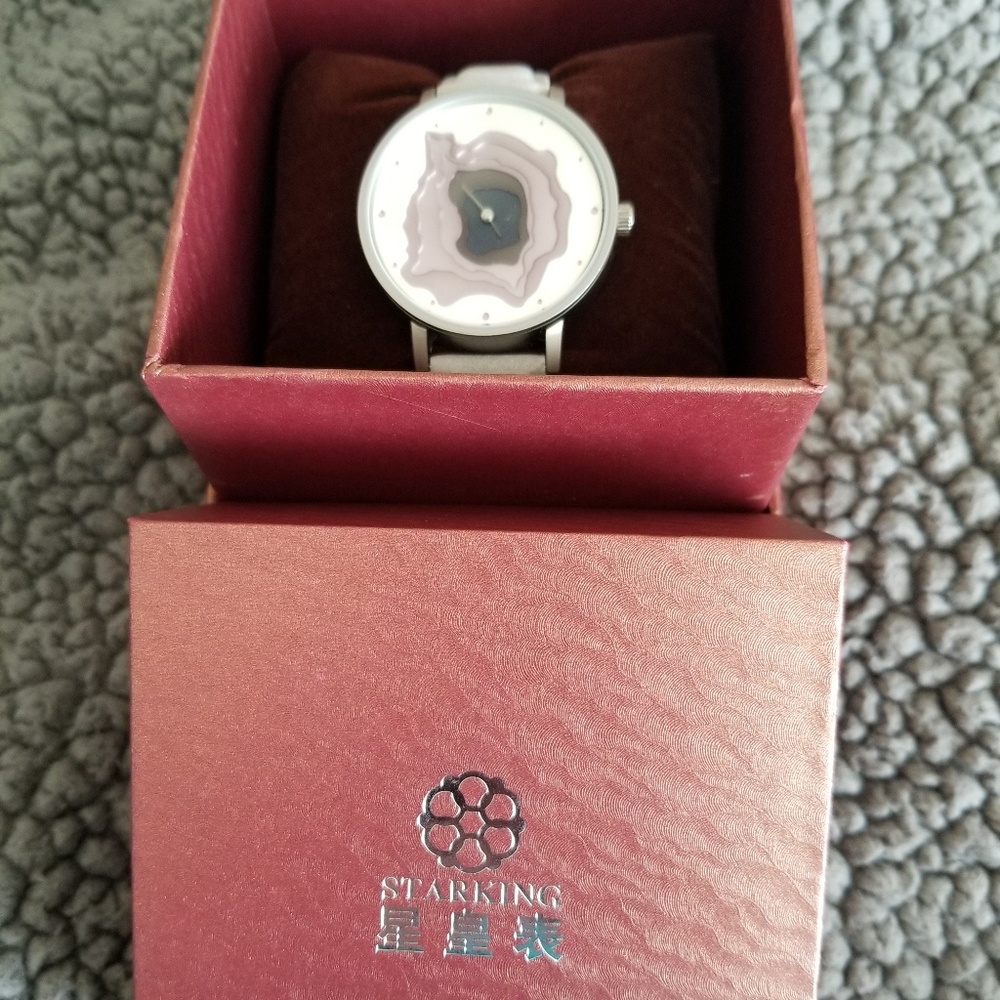 BEAUTIFUL Starking watch